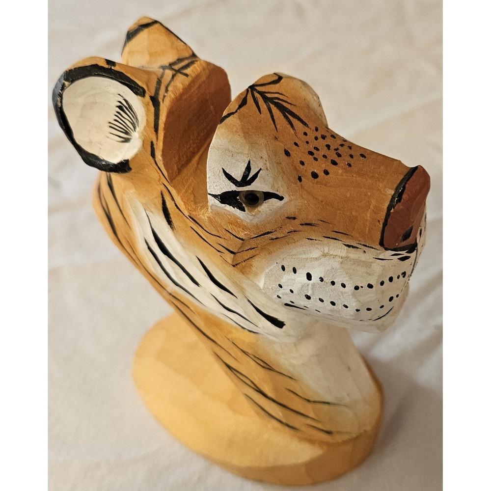 Peepers Hand Carved Wooden Tiger Eyeglasses Holder Stand Folk Art Statue